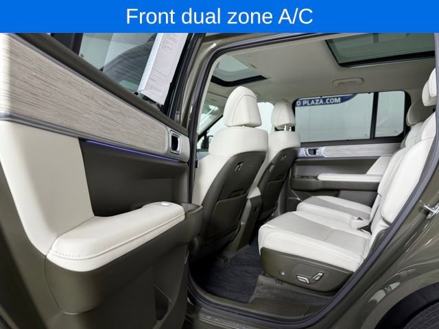 Used 2024 Hyundai Santa Fe Calligraphy image 17