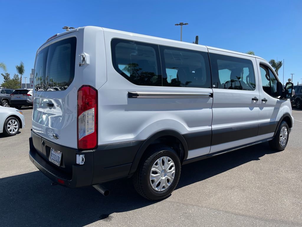 Used 2025 Ford Transit 350 XLT RWD image 3