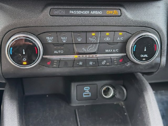 Used 2023 Ford Escape ST-Line AWD/4WD image 32
