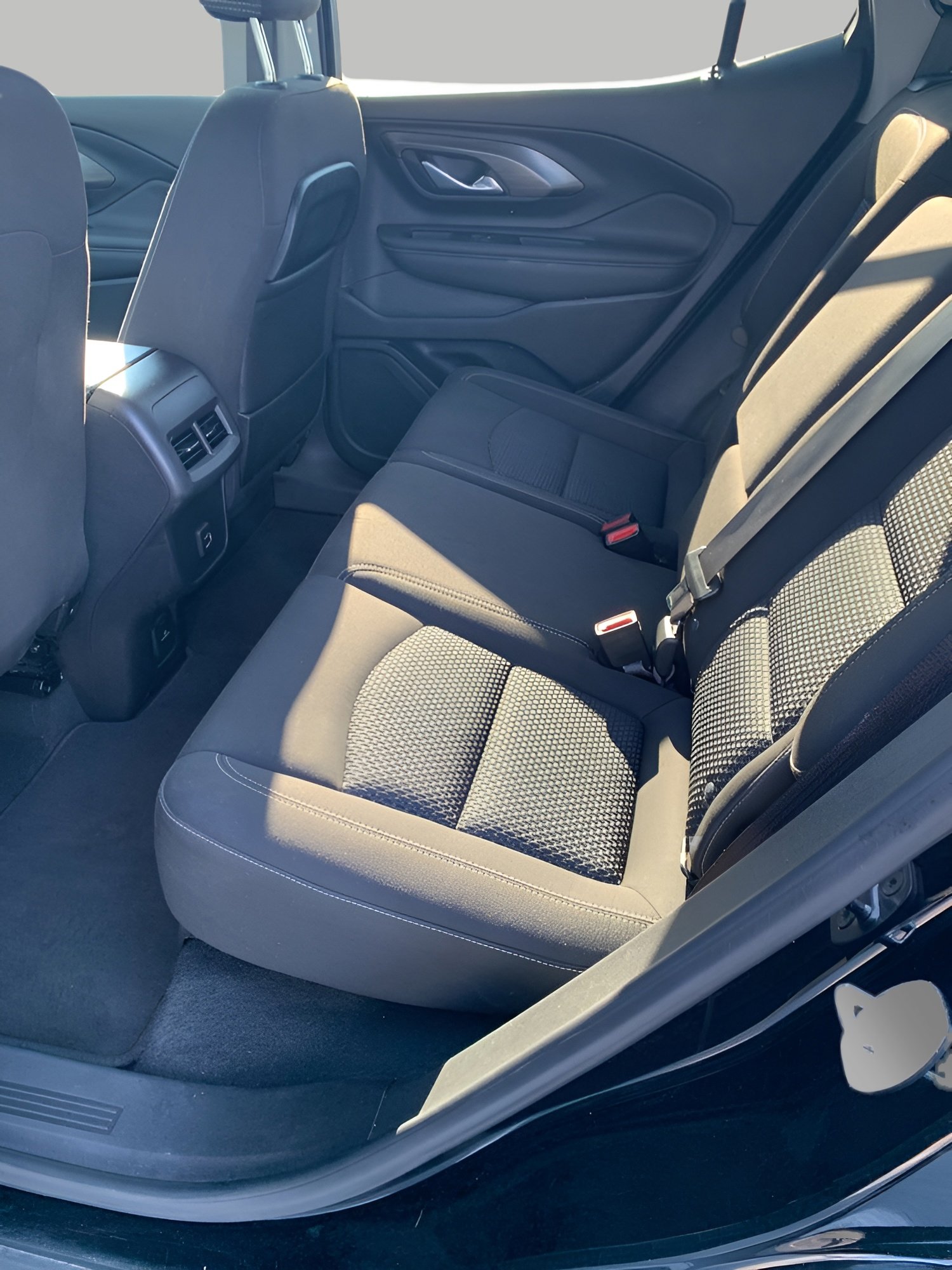 Used 2023 GMC Terrain SLE w/ Driver Convenience Package image 22