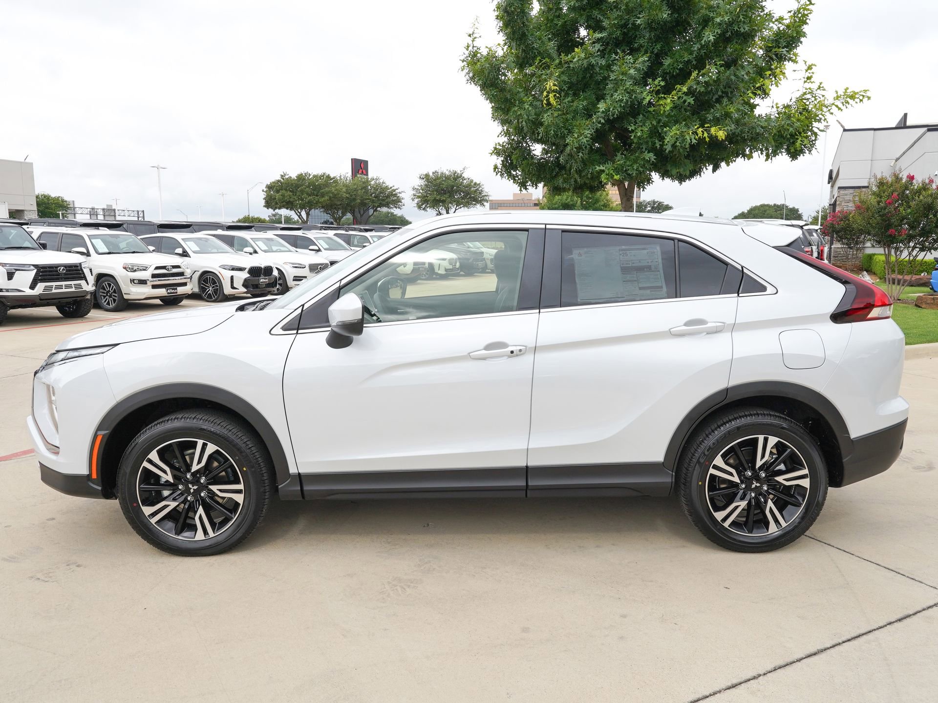 New 2026 Mitsubishi Eclipse Cross SE AWD/4WD image 6