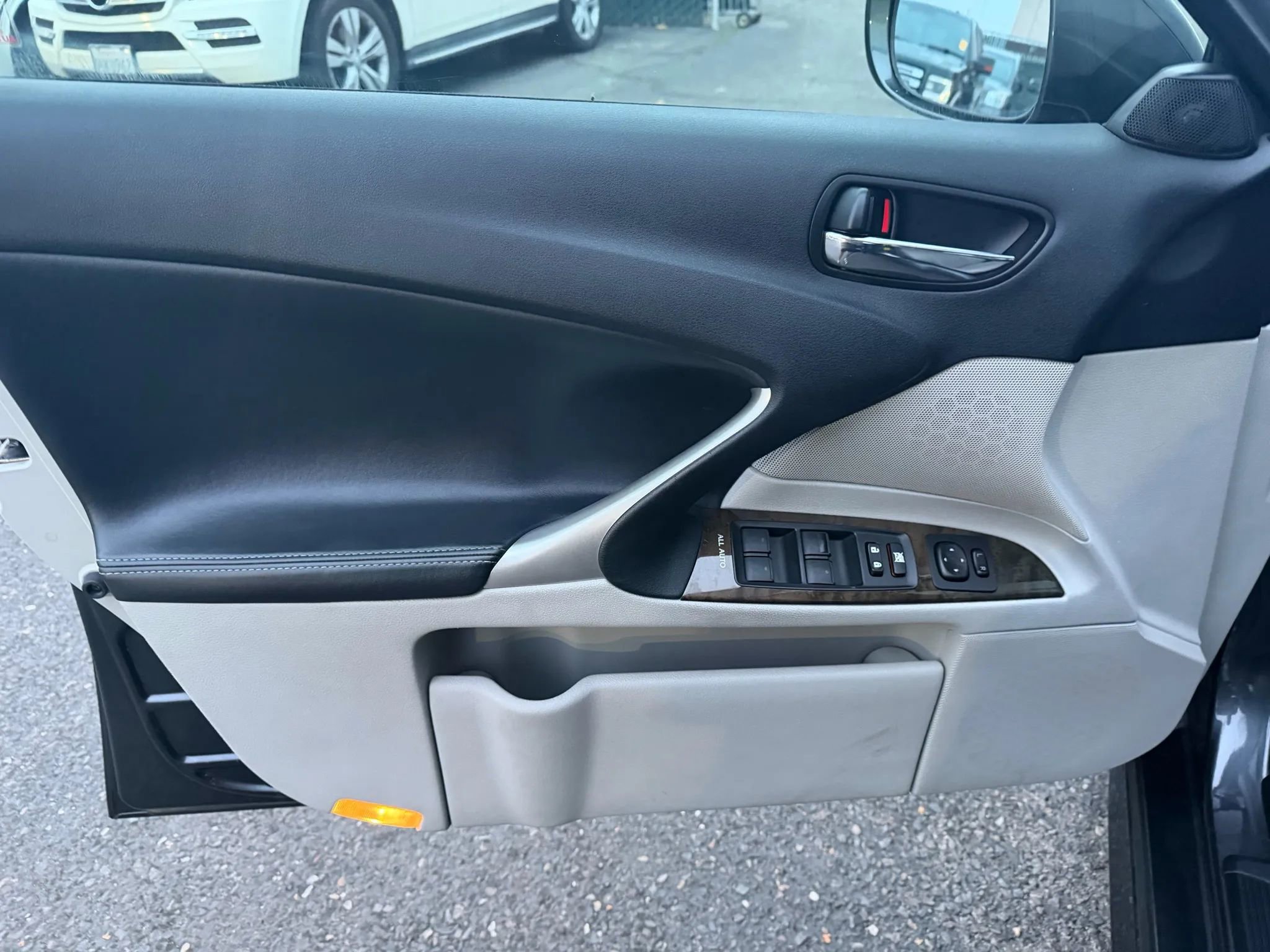 Used 2011 Lexus IS 250 image 8