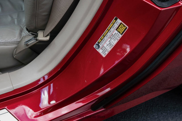 Used 2005 Cadillac XLR RWD image 33