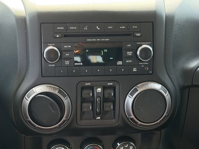 Used 2018 Jeep Wrangler Unlimited Sport AWD/4WD image 15