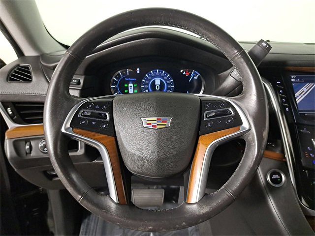 Used 2020 Cadillac Escalade ESV Premium Luxury image 28