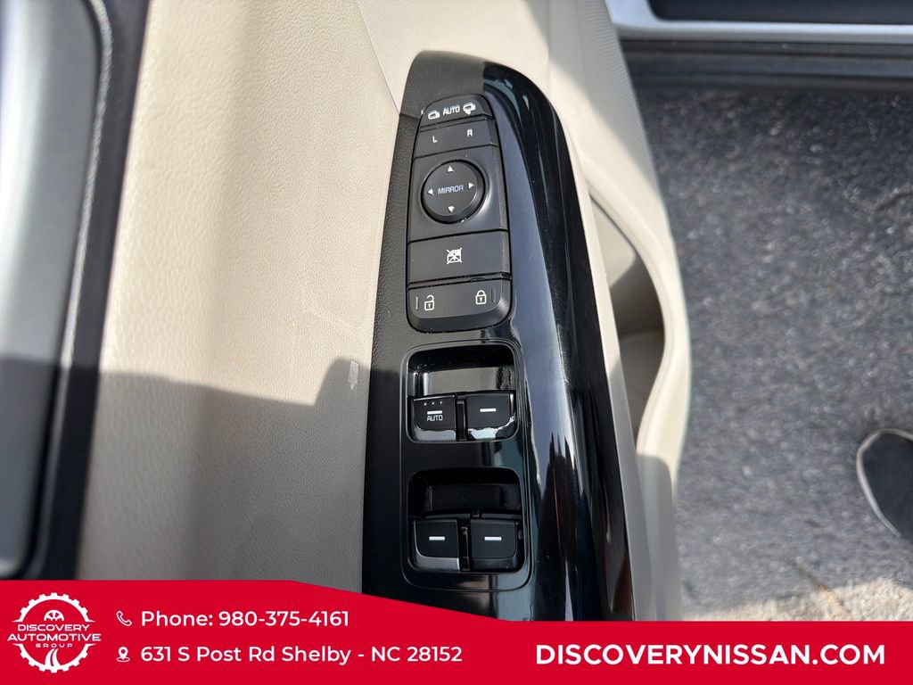 Used 2020 Kia Sportage EX image 11