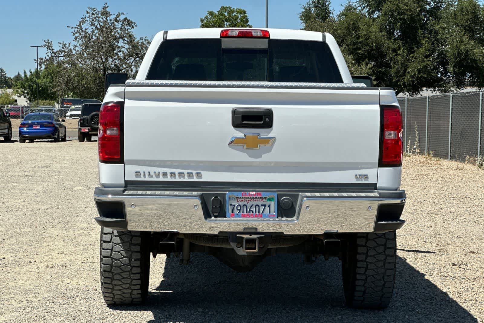 Used 2016 Chevrolet Silverado 2500 LTZ w/ LTZ Plus Package AWD/4WD image 8