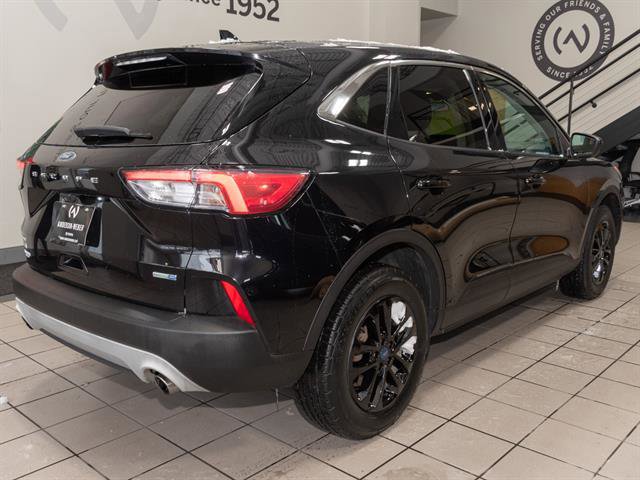 Used 2020 Ford Escape SE image 20