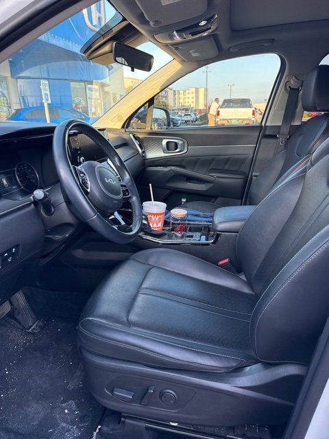 Used 2022 Kia Sorento SX image 5
