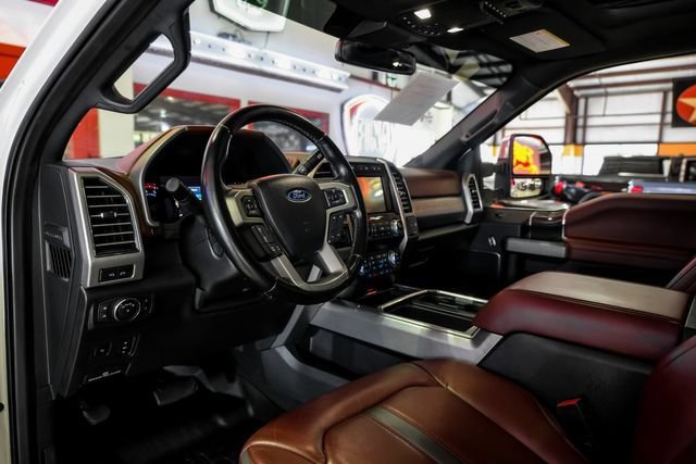 Used 2021 Ford F350 Platinum AWD/4WD image 5