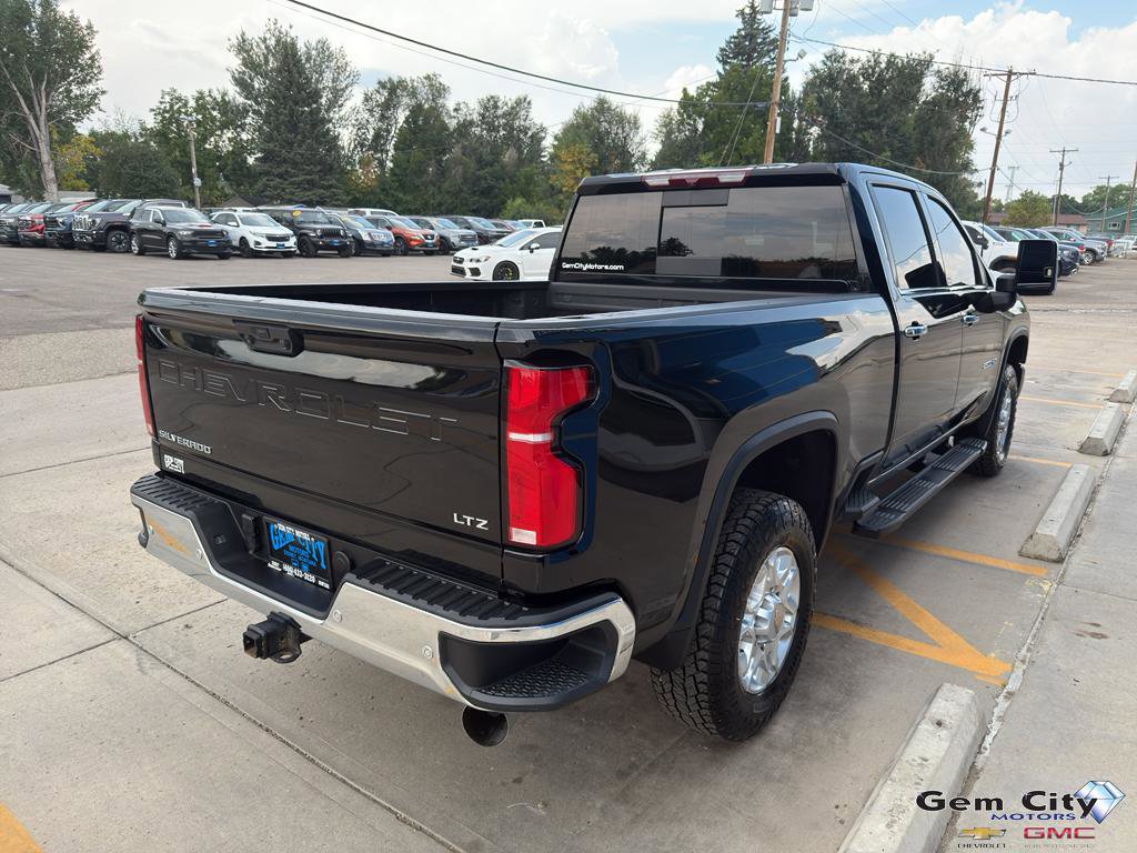 Used 2024 Chevrolet Silverado 2500 LTZ w/ LTZ Convenience Package image 5
