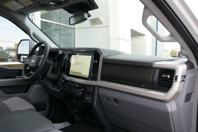New 2026 Ford F350 XLT w/ XLT Premium Package AWD/4WD image 42