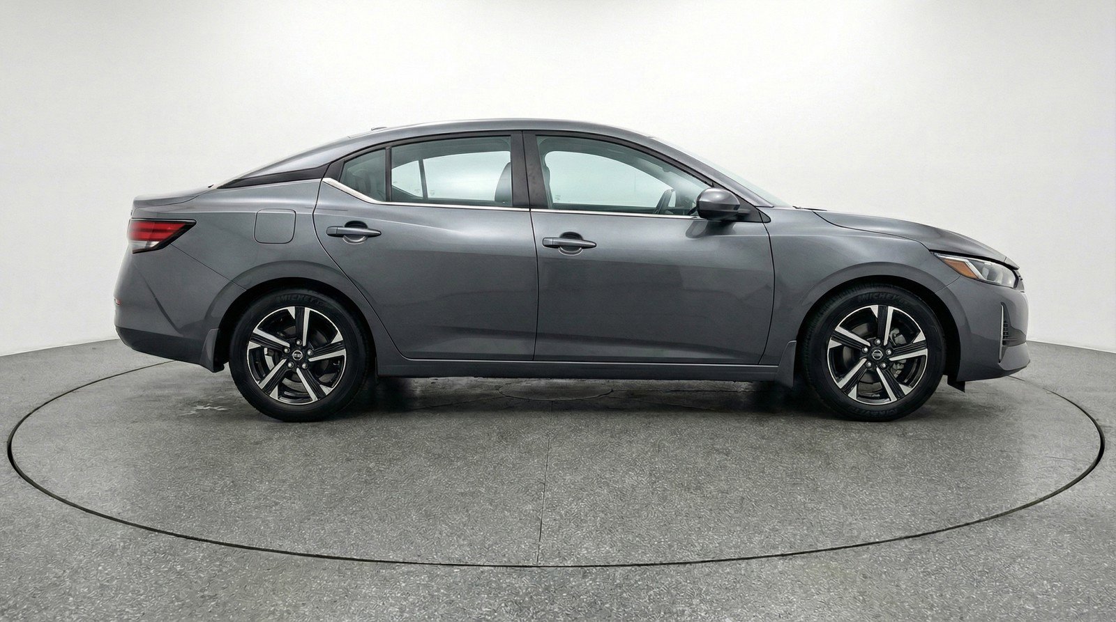 Used 2025 Nissan Sentra SV image 11