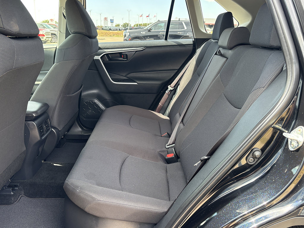 Certified 2025 Toyota RAV4 LE AWD/4WD image 14