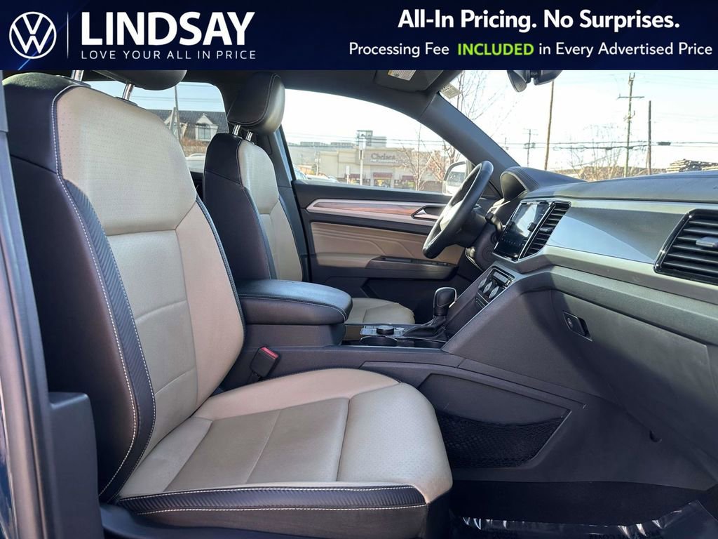 Used 2022 Volkswagen Atlas Cross Sport SEL R-Line image 14