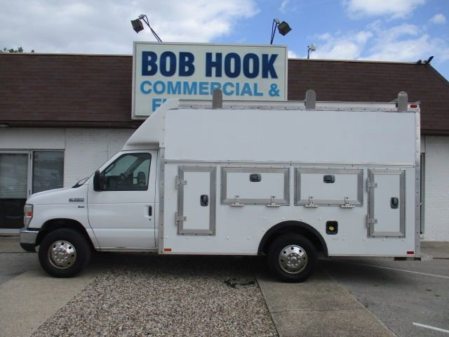 Used 2011 Ford E-350 and Econoline 350 Super Duty w/ PWR Locks & Windows Group RWD image 27