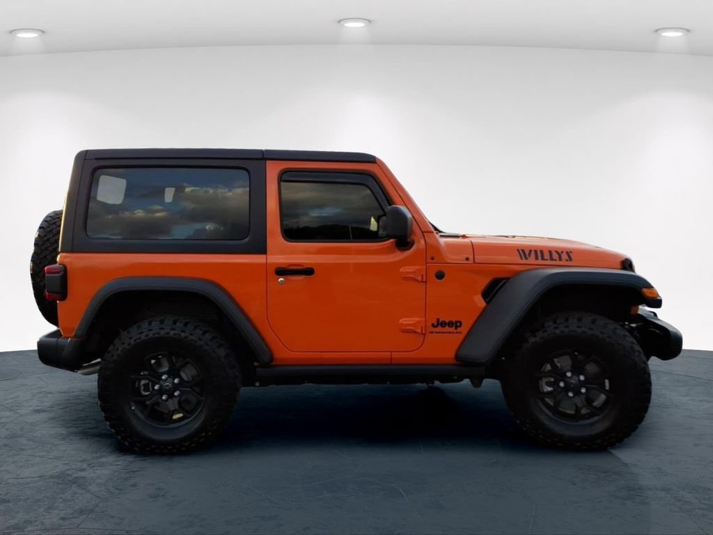 Used 2025 Jeep Wrangler Sport image 5