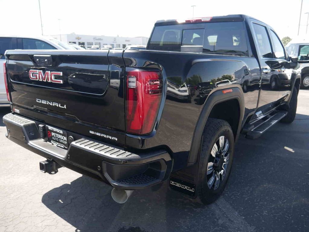 Used 2024 GMC Sierra 3500 Denali w/ Technology Package AWD/4WD image 25