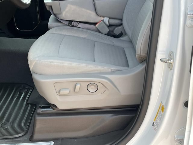 Certified 2024 Chevrolet Silverado 1500 LT AWD/4WD image 25
