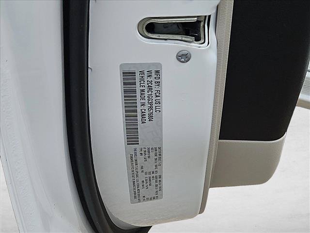 Used 2023 Chrysler Pacifica Limited FWD image 14