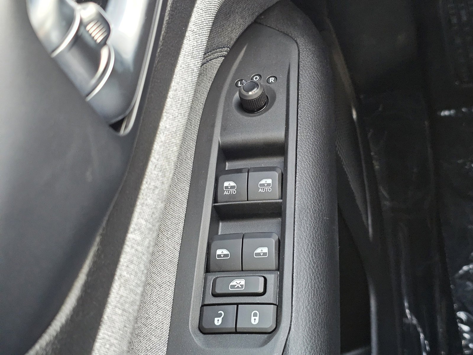 New 2026 Jeep Compass Latitude image 19