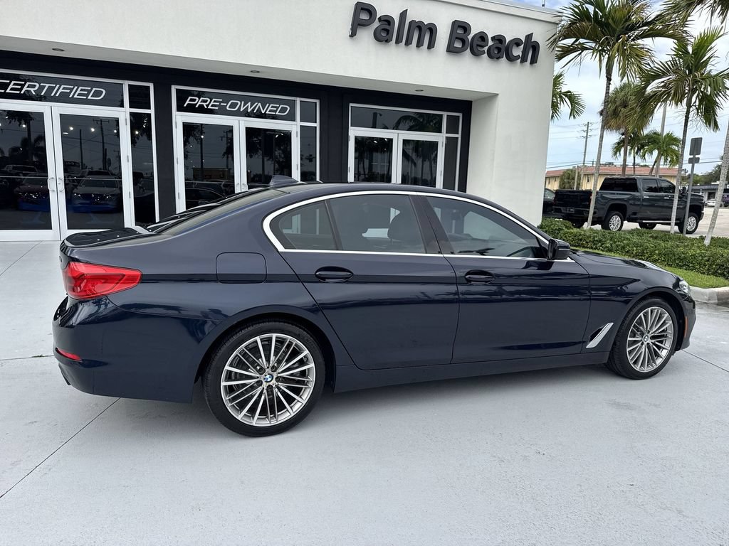 Used 2019 BMW 530i xDrive w/ Convenience Package AWD/4WD image 4