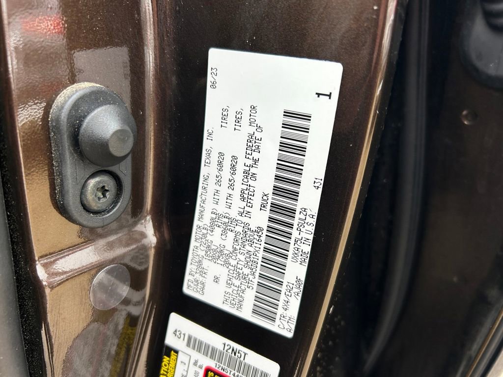 Used 2023 Toyota Tundra Limited w/ Power Package image 10