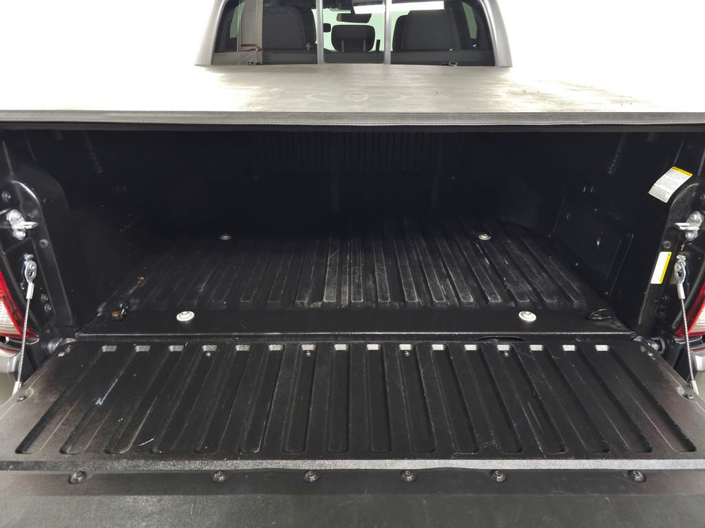 Used 2023 Toyota Tacoma SR AWD/4WD image 9