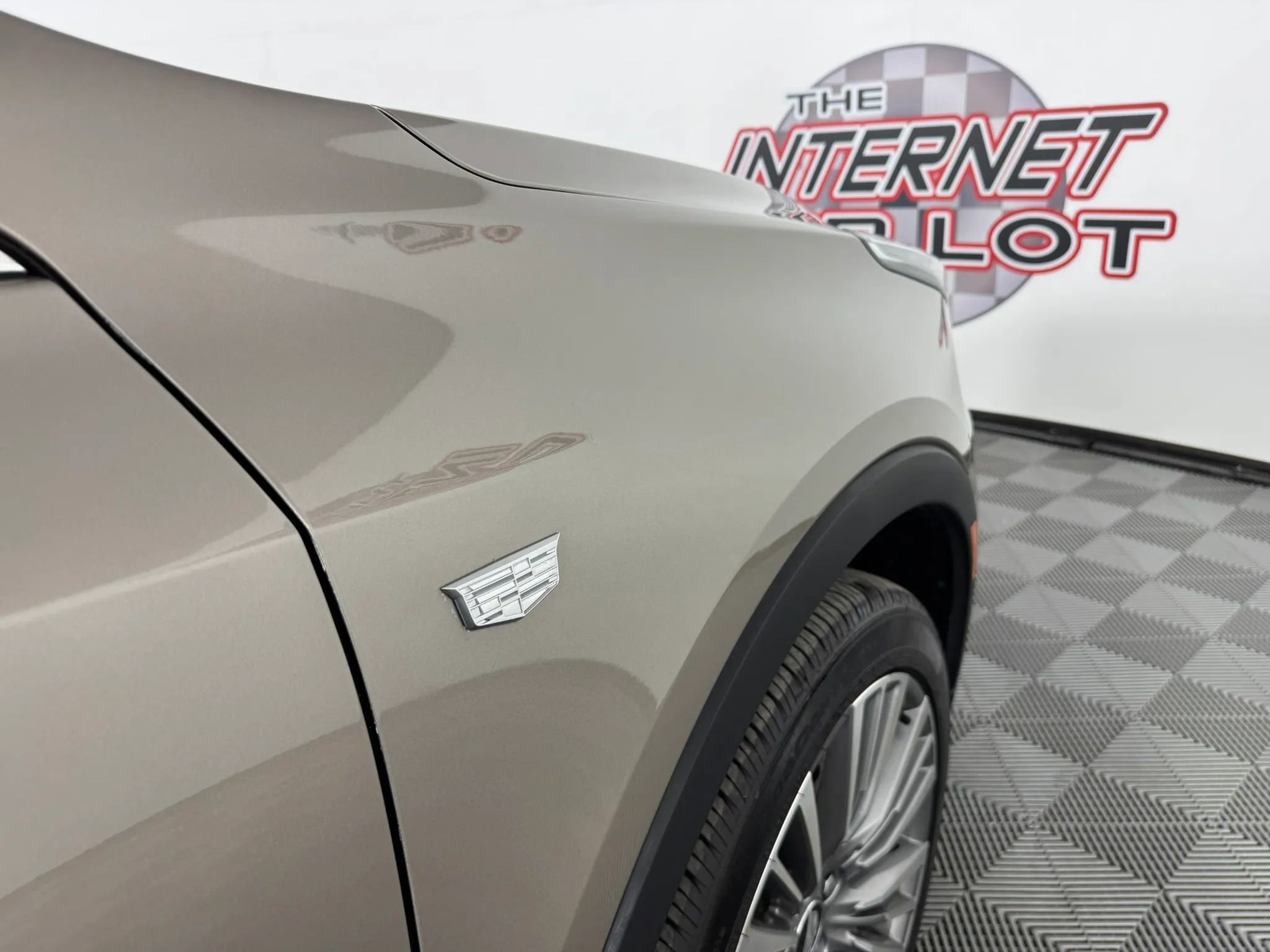 Used 2024 Cadillac XT4 Premium Luxury w/ Technology Package AWD/4WD image 36