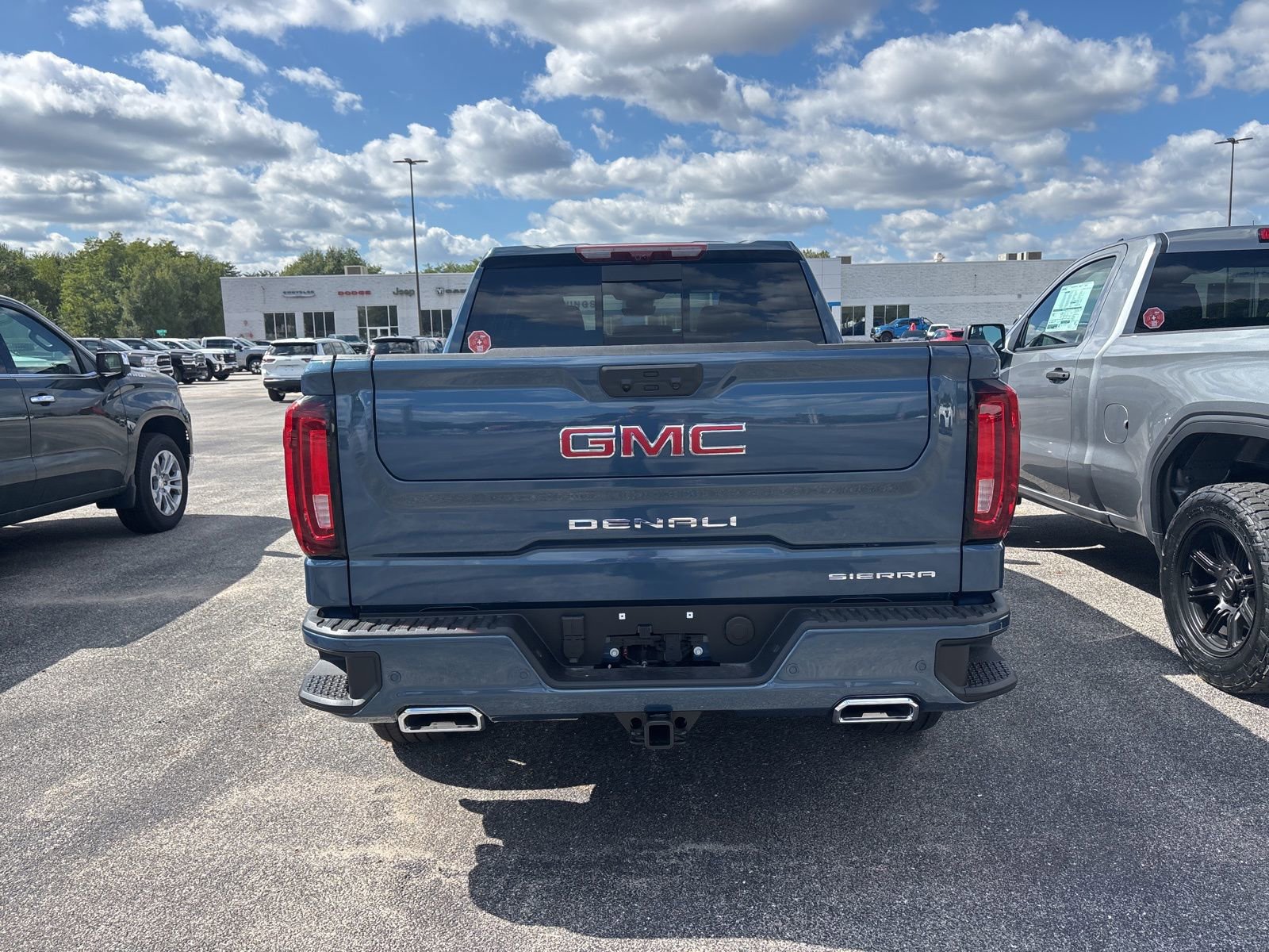 New 2026 GMC Sierra 1500 Denali w/ Denali Reserve Package image 4