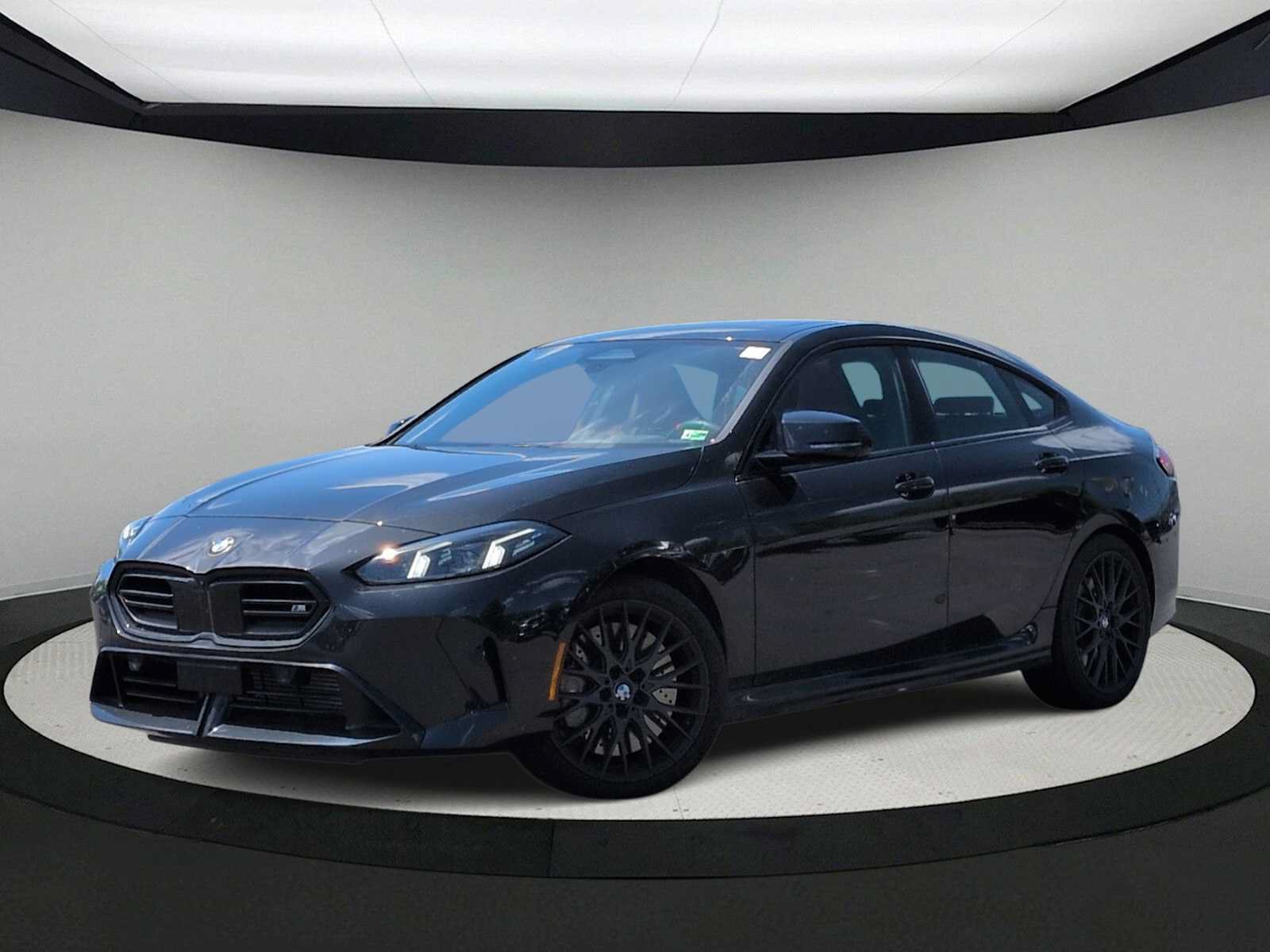 Used 2025 BMW M235i xDrive w/ M Performance Package AWD/4WD image 1