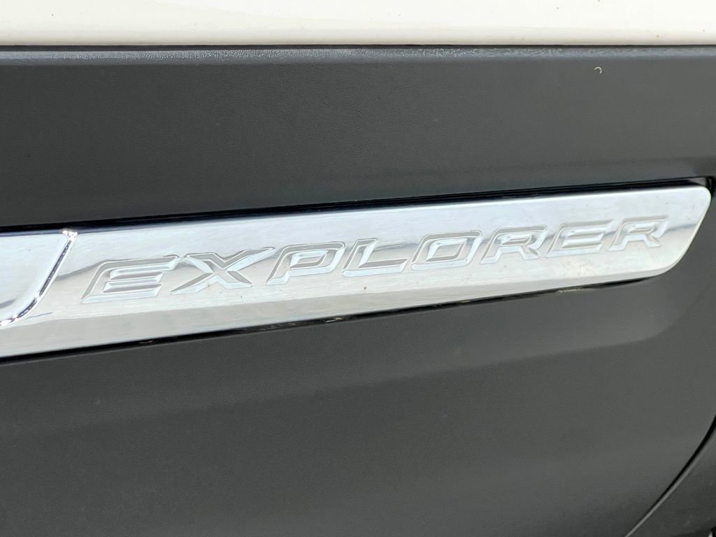 Used 2016 Ford Explorer Limited w/ Equipment Group 301A image 45