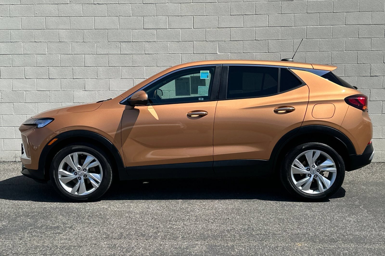Certified 2025 Buick Encore GX Preferred FWD image 7