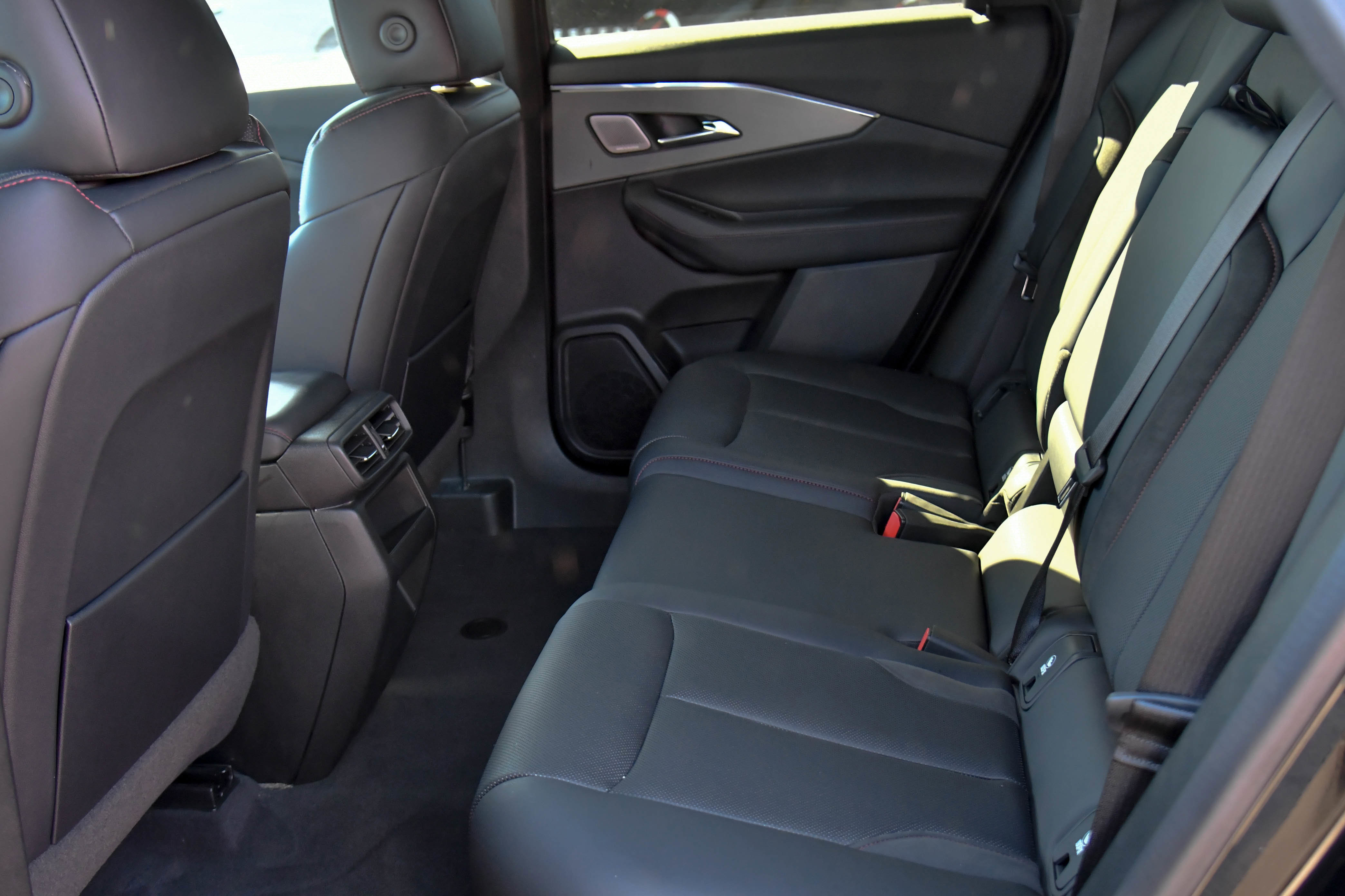 Used 2024 Acura ZDX A-Spec image 39