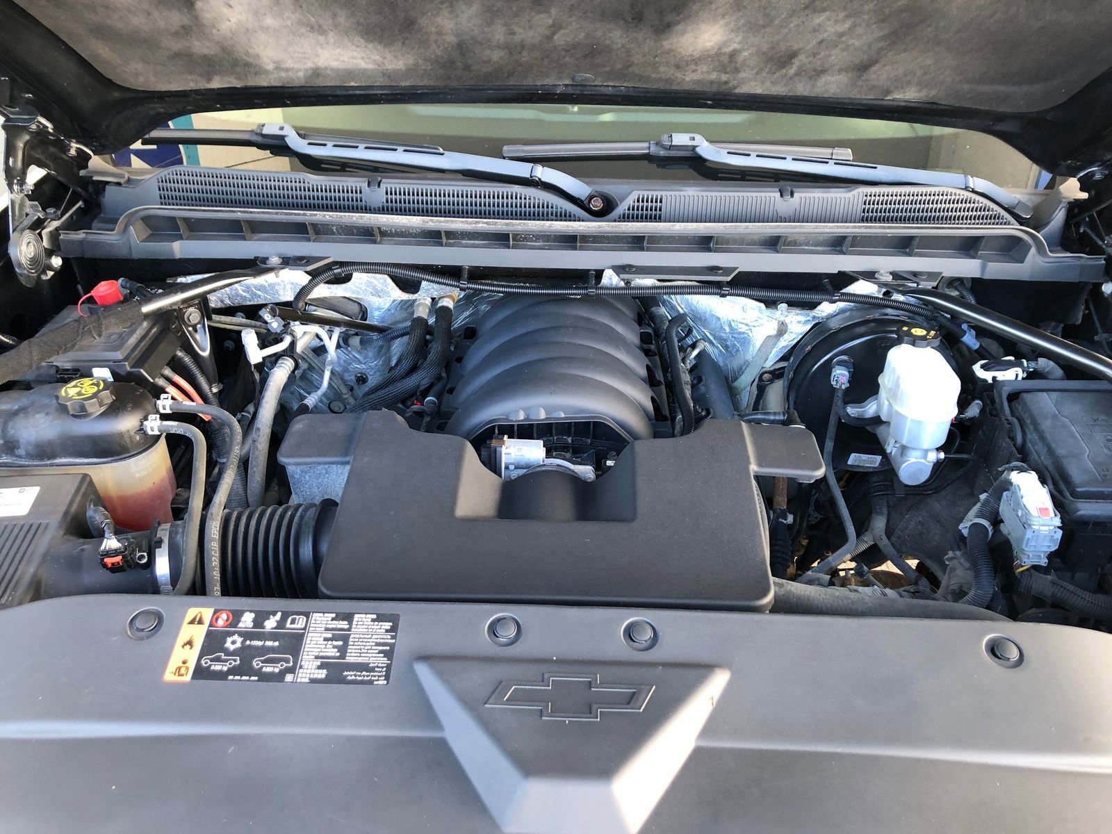 Used 2017 Chevrolet Silverado 1500 LT w/ Midnight Edition image 3