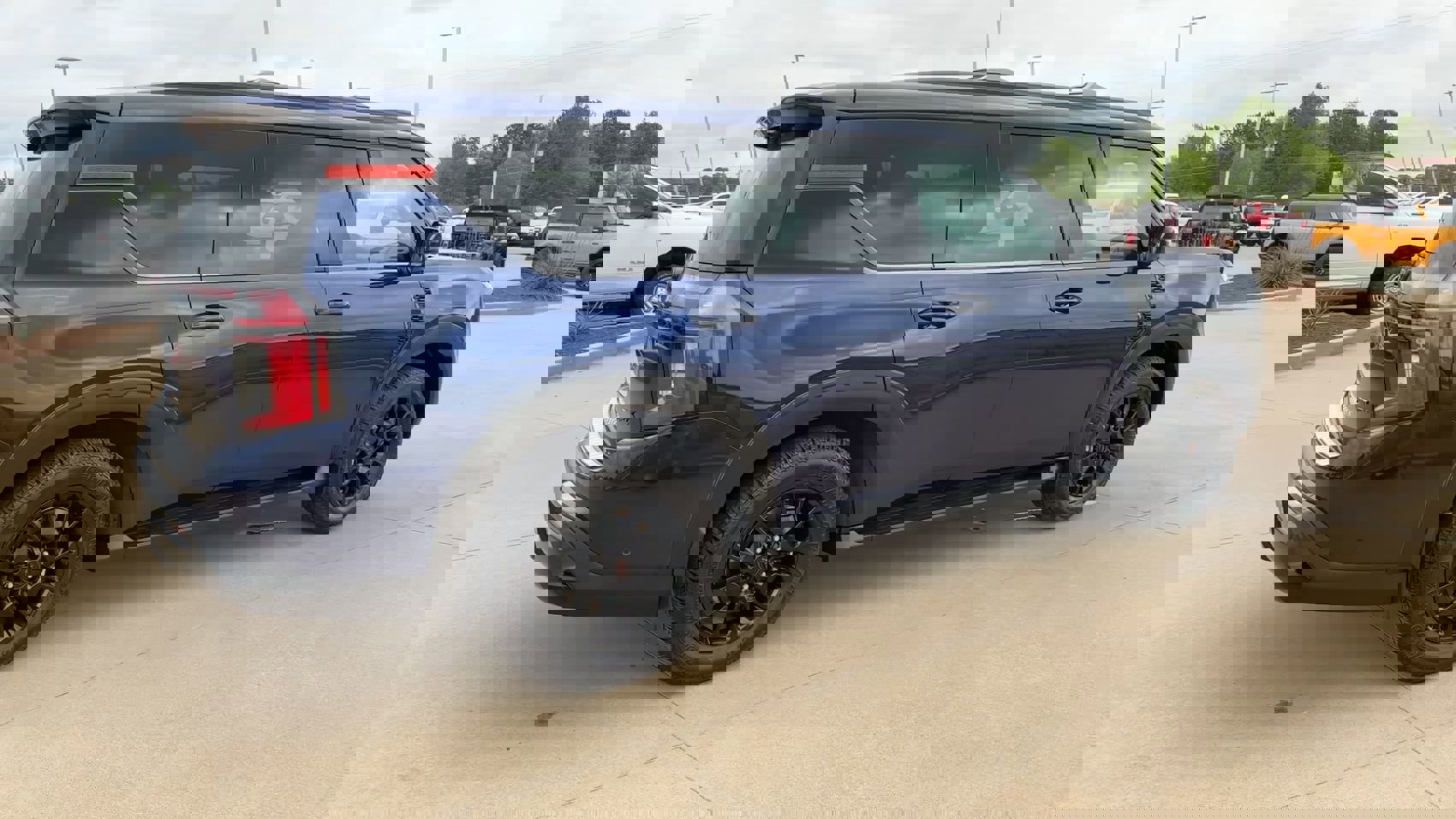 Used 2025 Nissan Armada PRO-4X image 9