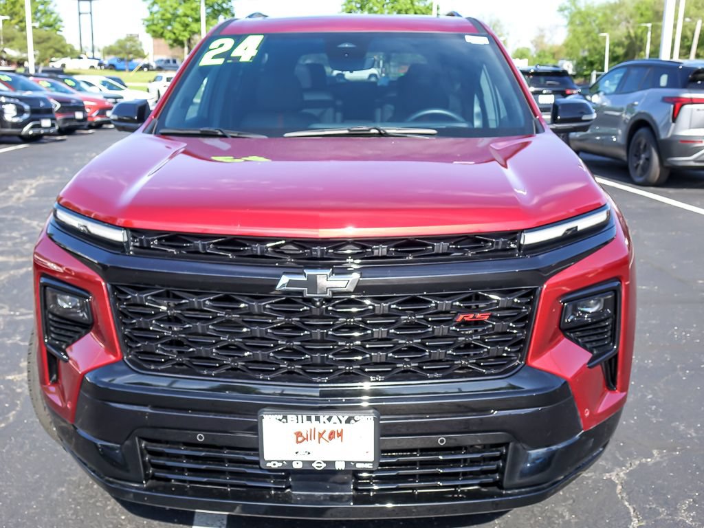 Used 2024 Chevrolet Traverse RS w/ LPO, Floor Liner Package AWD/4WD image 6