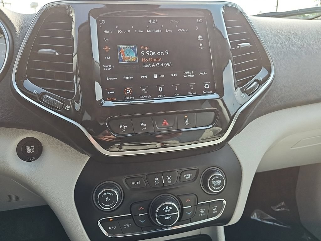 Certified 2021 Jeep Cherokee Limited w/ Elite Package AWD/4WD image 38