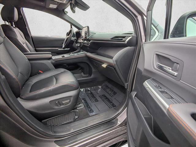 Used 2021 Toyota Sienna XSE image 11