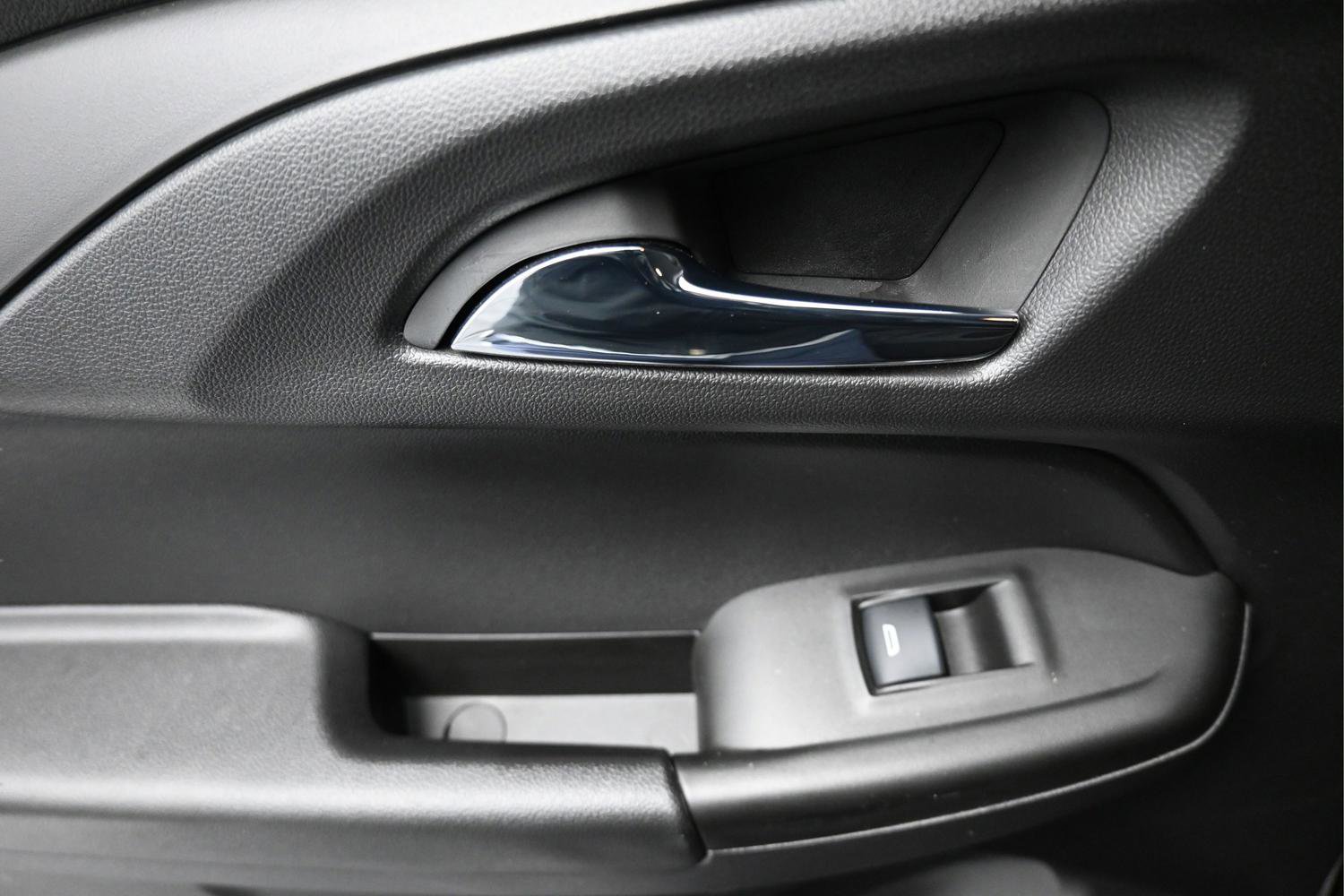 Used 2023 Chevrolet TrailBlazer LT w/ Convenience Package image 8