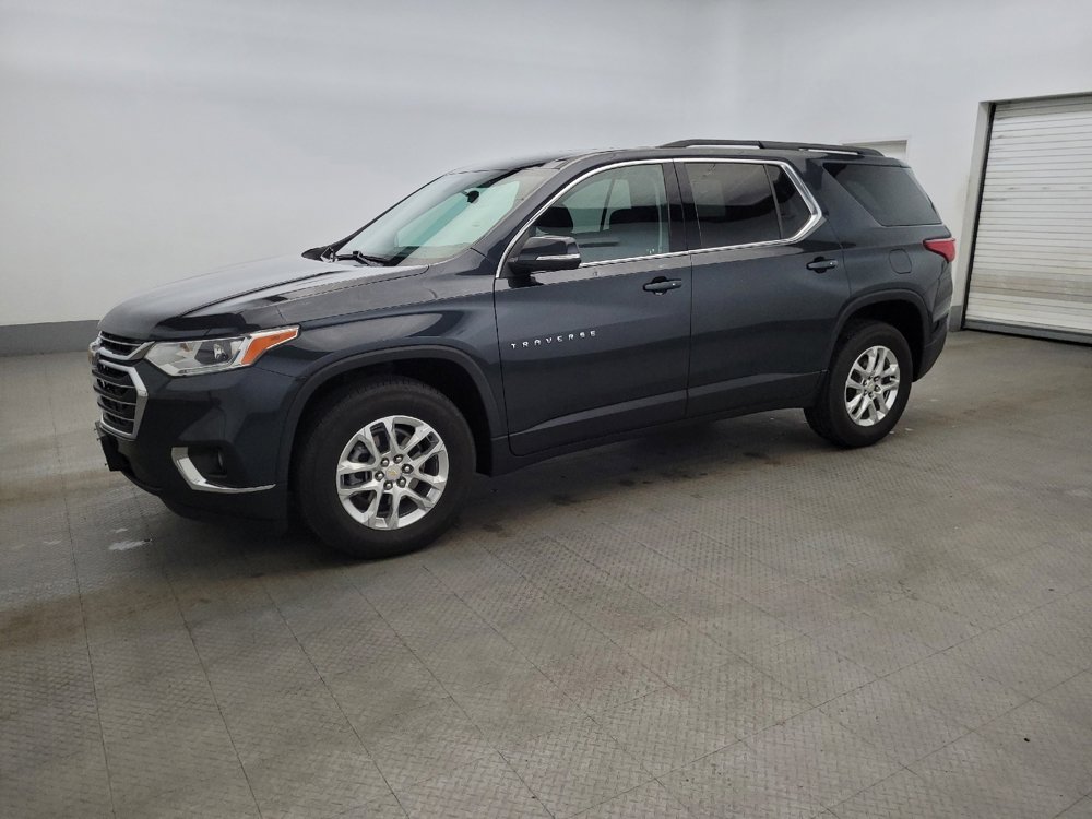 Used 2021 Chevrolet Traverse LT FWD image 2