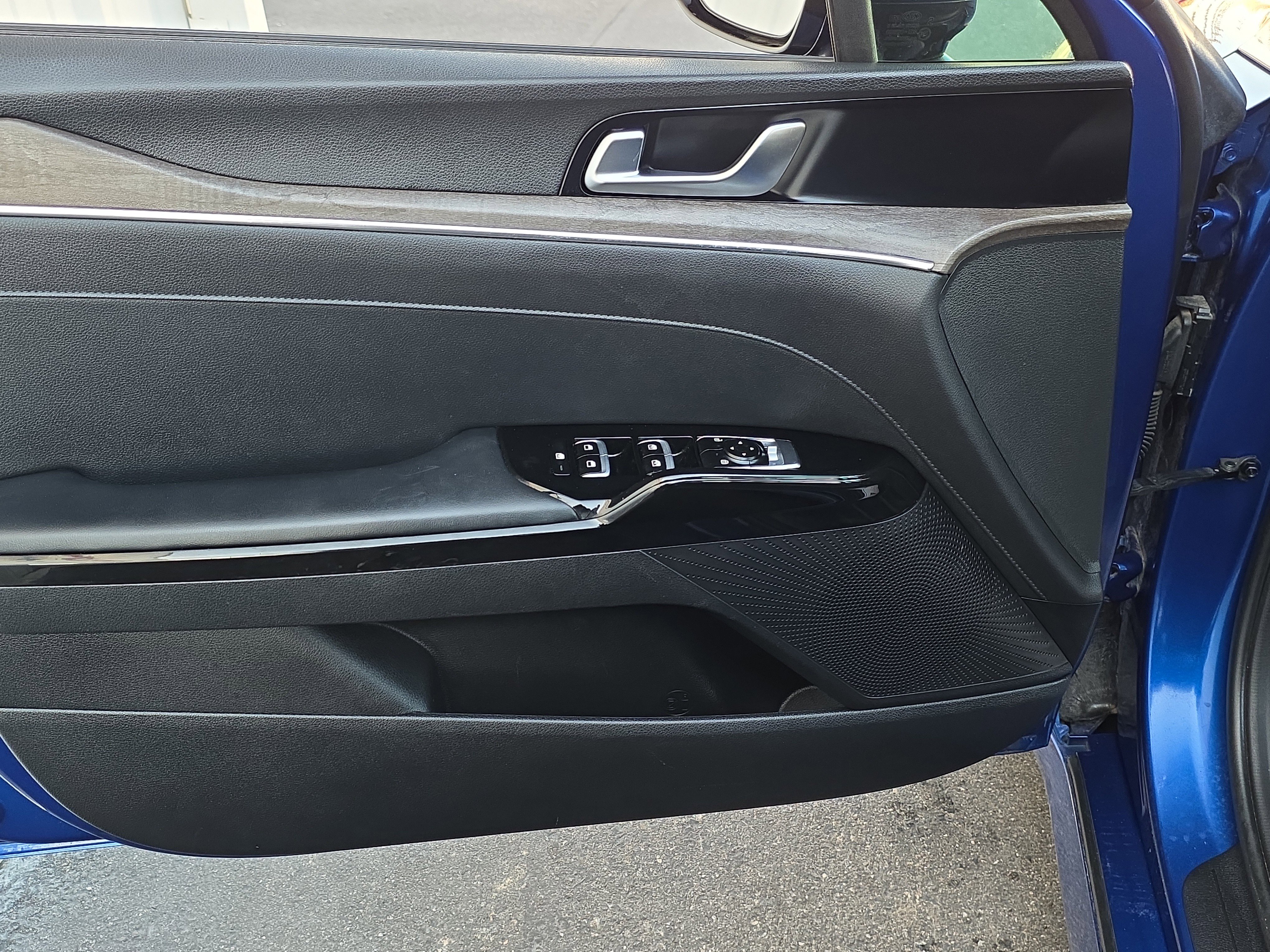 Used 2021 Kia K5 EX image 11