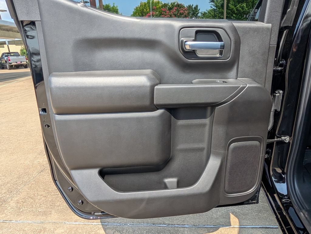 New 2026 Chevrolet Silverado 1500 Custom w/ LPO, Dark Essentials Package RWD image 8