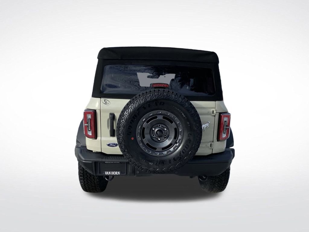 New 2025 Ford Bronco Badlands image 16