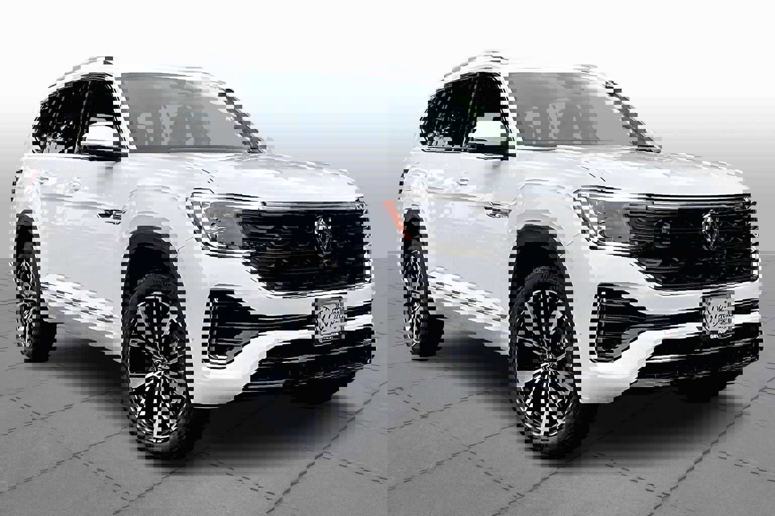 New 2026 Volkswagen Atlas SEL Premium R-Line image 2