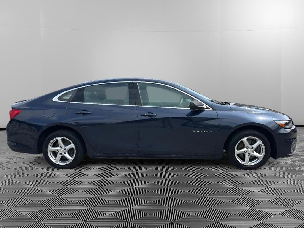 Used 2017 Chevrolet Malibu LS FWD image 6
