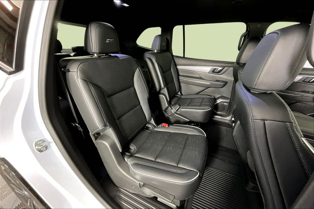 New 2026 Buick Enclave Sport Touring w/ Power Package FWD image 10