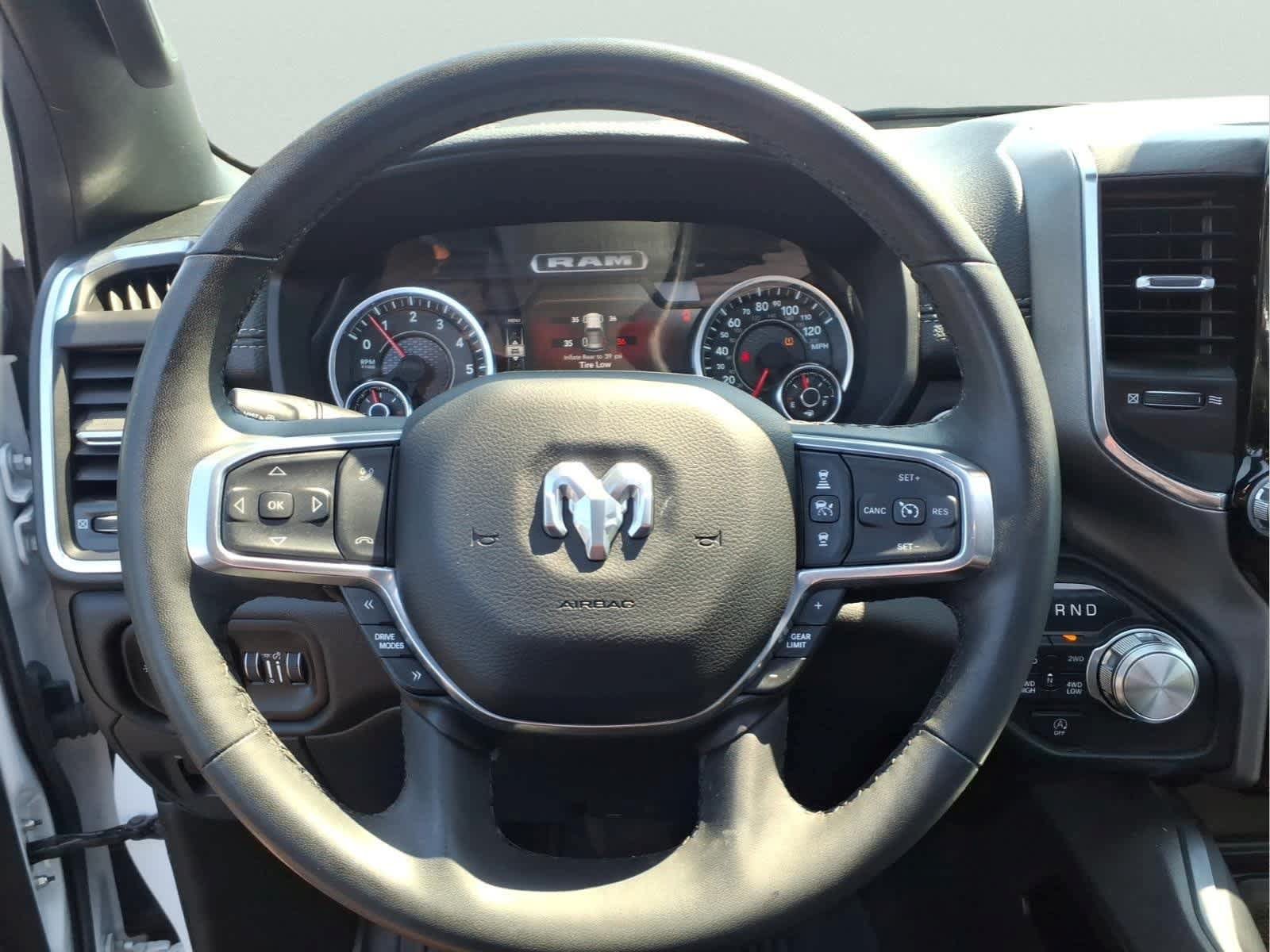 Used 2025 RAM 1500 Laramie w/ Sport Appearance Package AWD/4WD image 29