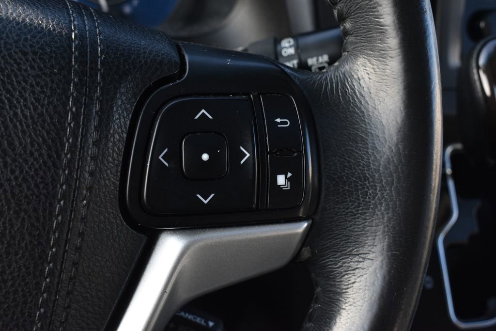 Used 2016 Toyota Sienna XLE image 18