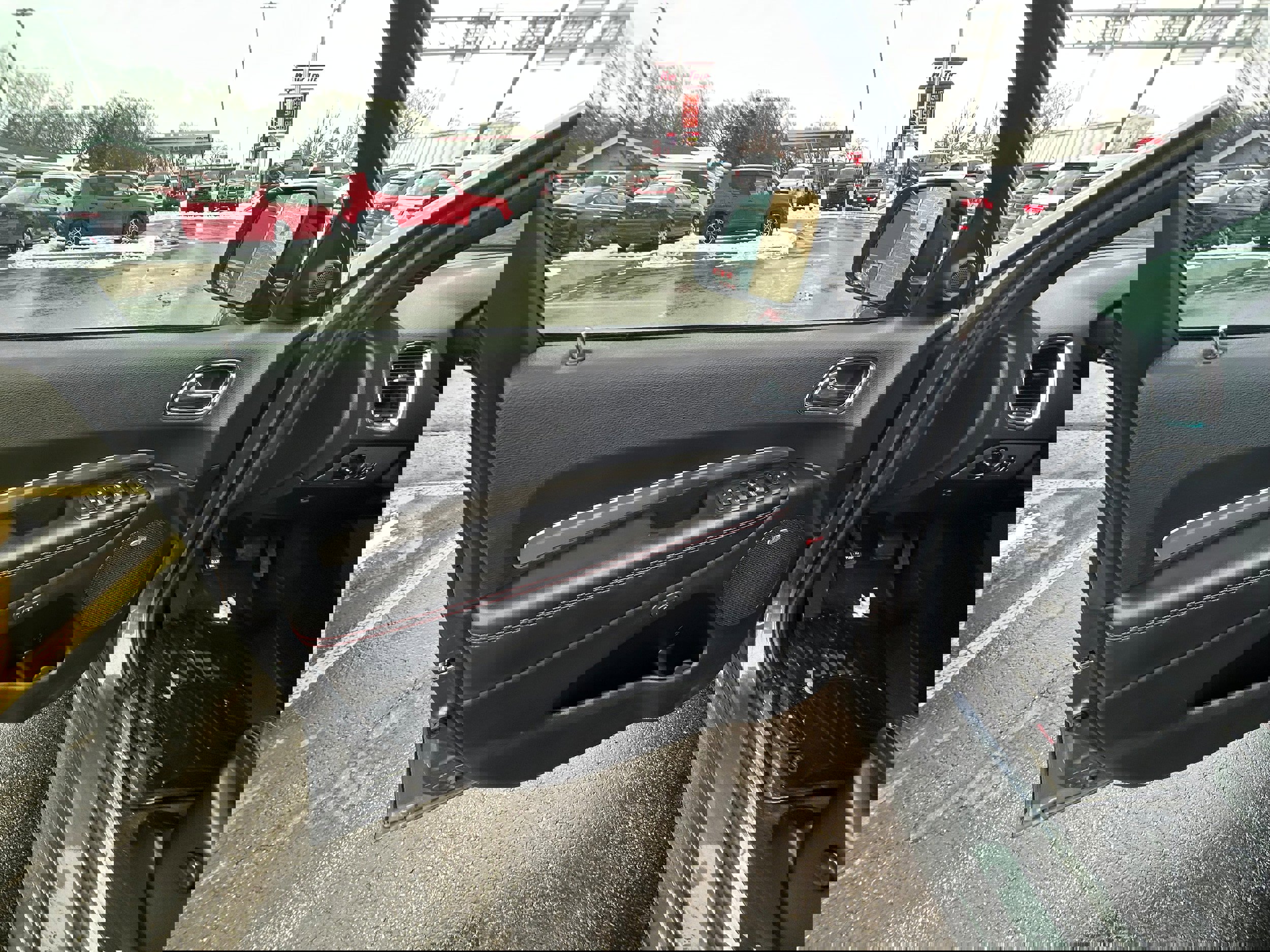 Used 2015 Dodge Durango R/T w/ Trailer Tow Group IV image 10